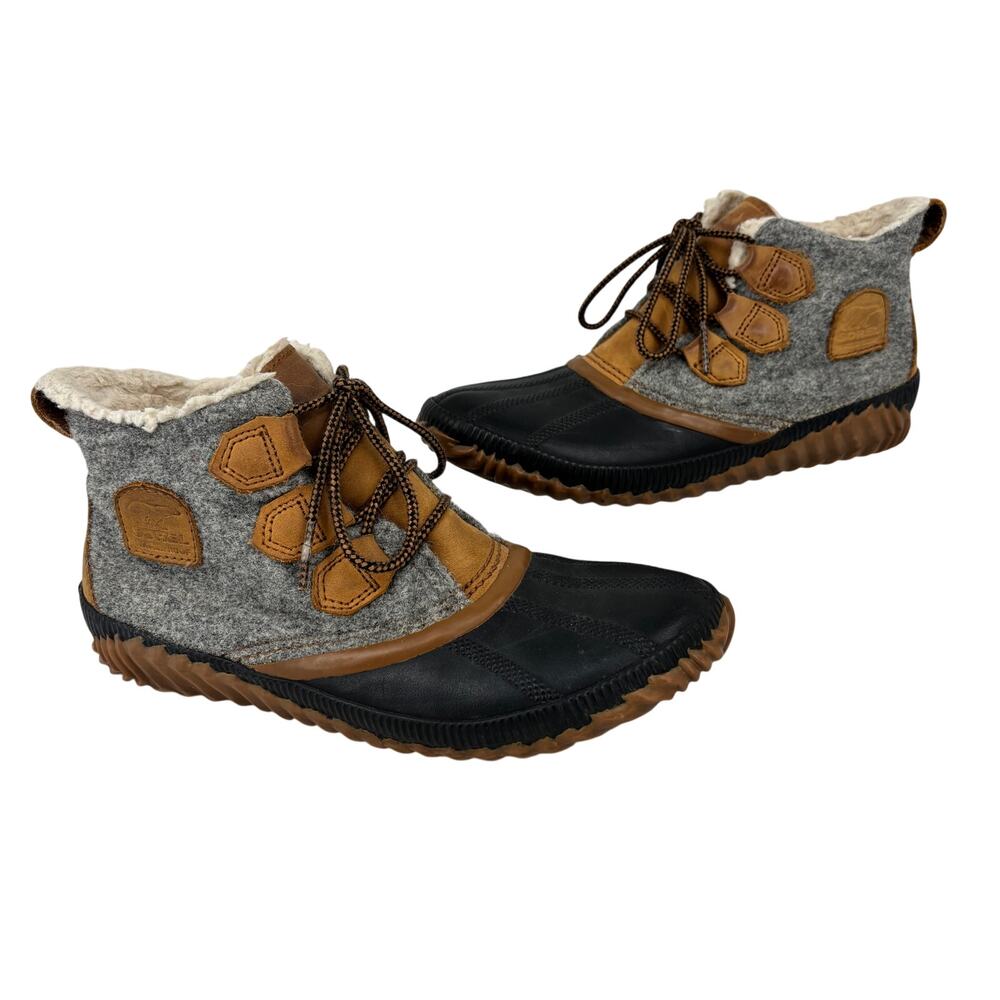 Sorel Out N About Felt Duck Boot 9.5 Gray Black Faux Shearling Lined Lace Up